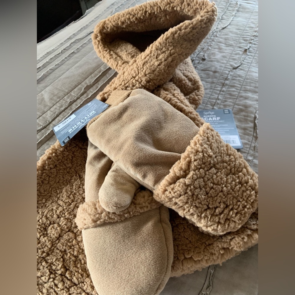Sprigs minky and sherpa scarf and mitten set